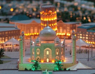   مصر اليوم - تاج محل ينتقل إلى دبي مع برج إيفل